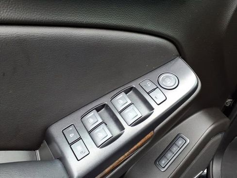 Used 2020 Chevrolet Tahoe LT image 17