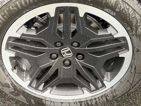 New 2026 Honda Pilot Touring image 6