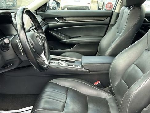 Used 2021 Jeep Wrangler Unlimited Sahara image 10