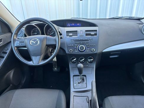 Used 2013 MAZDA MAZDA3 i SV image 25