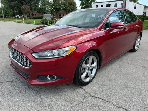 Used 2015 Ford Fusion SE FWD image 8