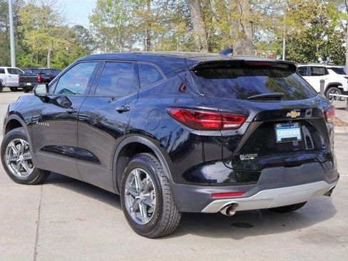 Certified 2025 Chevrolet Blazer LT FWD image 2