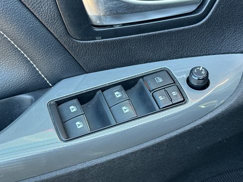Used 2017 Toyota Sienna SE FWD image 14