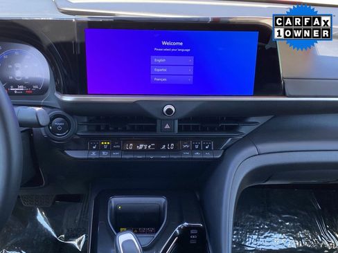 Certified 2025 Toyota Crown XLE image 29