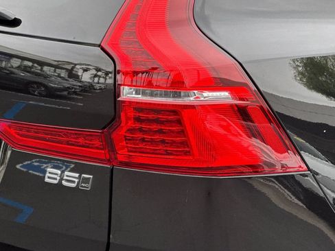 Certified 2025 Volvo XC60 B5 Plus AWD/4WD image 26