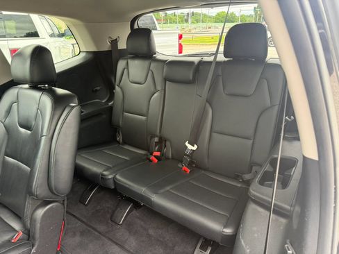 Used 2022 Kia Telluride S FWD image 14