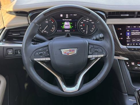 Certified 2023 Cadillac XT6 Premium Luxury w/ Platinum Package image 15
