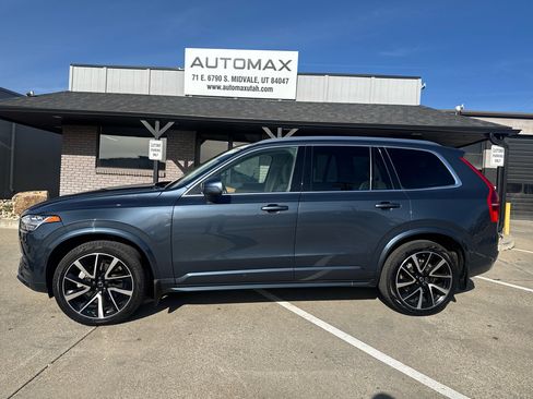 Used 2022 Volvo XC90 T6 Momentum w/ Advanced Package image 8