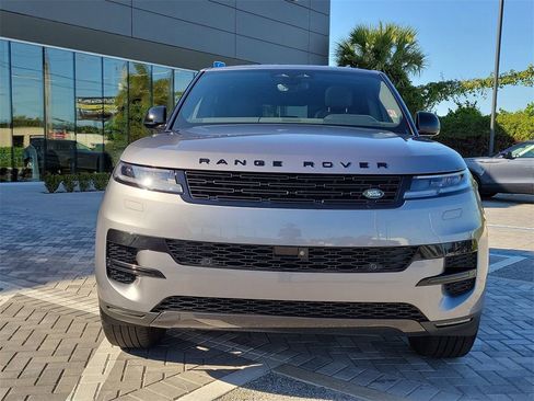 Certified 2025 Land Rover Range Rover Sport SE image 8