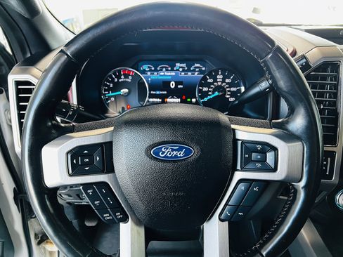 Used 2019 Ford F250 Platinum w/ Platinum Ultimate Package image 15
