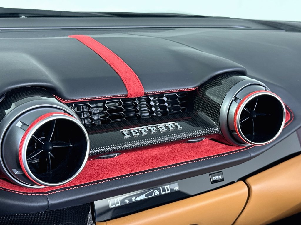 Certified 2023 Ferrari 812 GTS RWD image 23