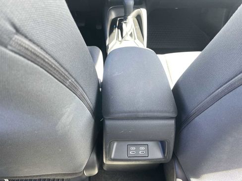 Used 2023 Toyota Corolla LE image 21