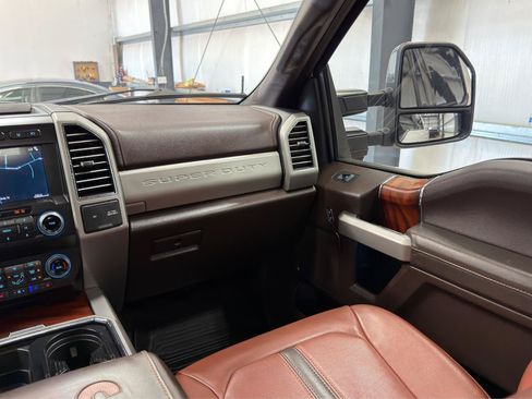 Used 2019 Ford F250 King Ranch w/ King Ranch Ultimate Package AWD/4WD image 22