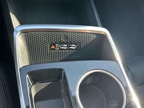 Used 2025 Chevrolet Equinox LT w/ Convenience Package II image 12