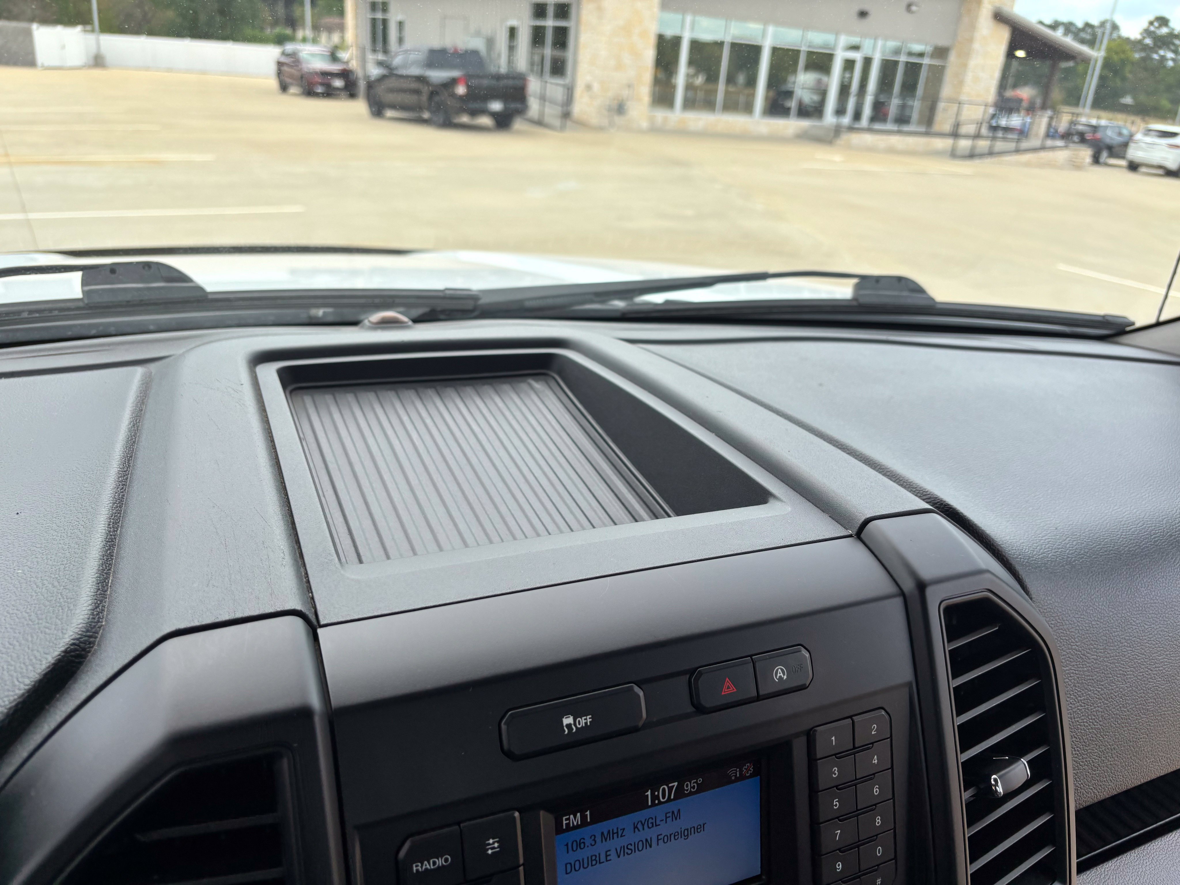 Used 2018 Ford F150 XL w/ Equipment Group 101A Mid AWD/4WD image 33