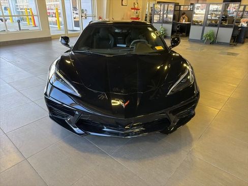 Used 2023 Chevrolet Corvette Stingray Coupe w/ 1LT image 3