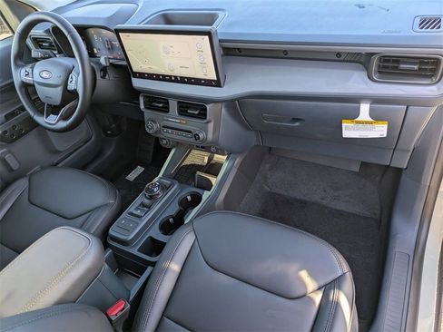 New 2025 Ford Maverick Lariat w/ Black Appearance Package image 21