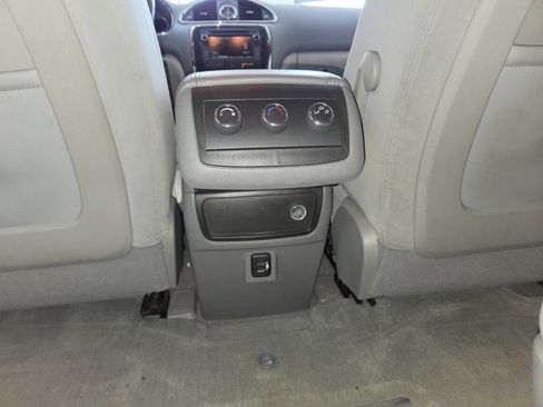 Used 2017 Buick Enclave Convenience FWD image 22