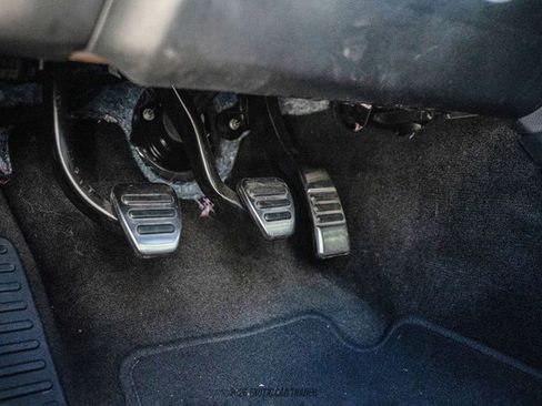 Used 2018 Ford Mustang Shelby GT350 w/ Electronics Package image 43