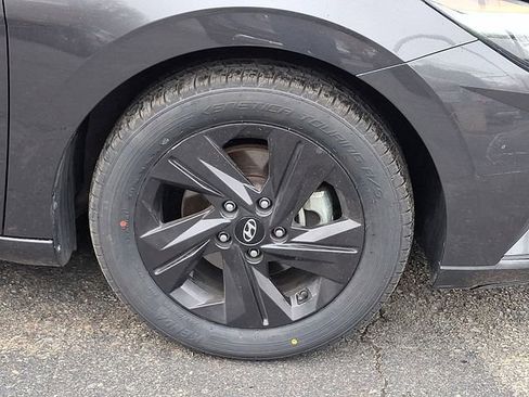 Used 2022 Hyundai Elantra SEL w/ Convenience Package image 8