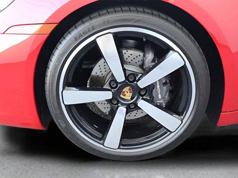 Used 2021 Porsche 911 Carrera image 10