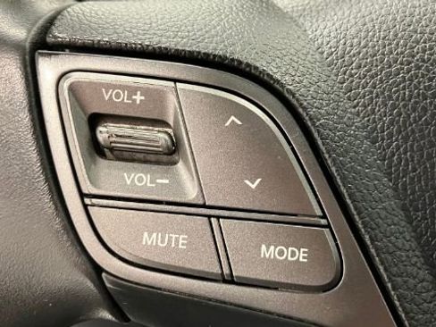 Used 2013 Hyundai Santa Fe Limited w/ Technology Pkg image 25