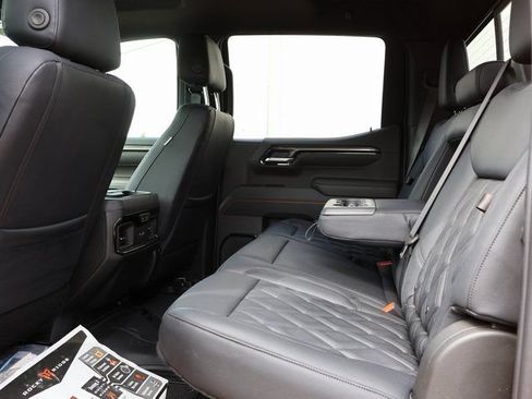 New 2025 GMC Sierra 1500 AT4 w/ AT4 Premium Package AWD/4WD image 20