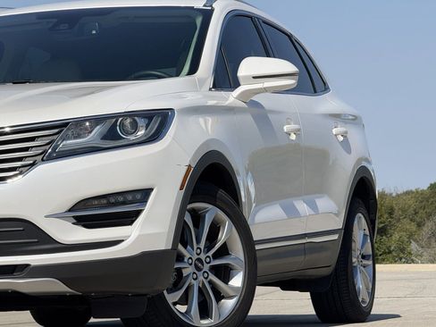 Used 2018 Lincoln MKC Select w/ Select Plus Package image 4