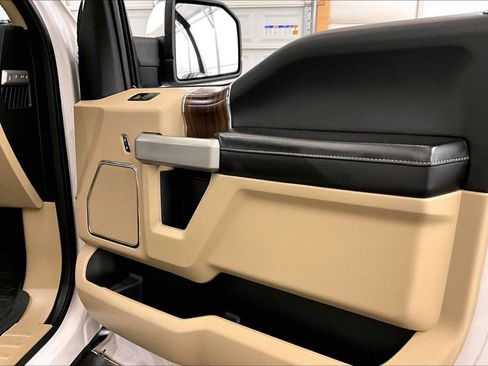 Used 2017 Ford F150 Lariat w/ Equipment Group 502A Luxury image 24