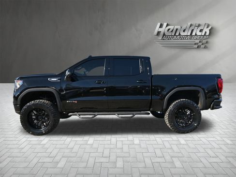 Used 2024 GMC Sierra 1500 AT4 w/ Technology Package image 7