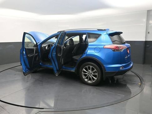 Used 2018 Toyota RAV4 Limited AWD/4WD image 43
