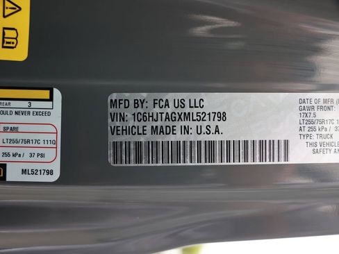 Used 2021 Jeep Gladiator Sport AWD/4WD image 39