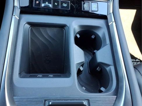 Used 2026 Nissan Armada PRO-4X AWD/4WD image 11