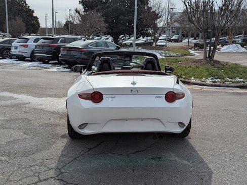 Used 2018 MAZDA MX-5 Miata Grand Touring image 6