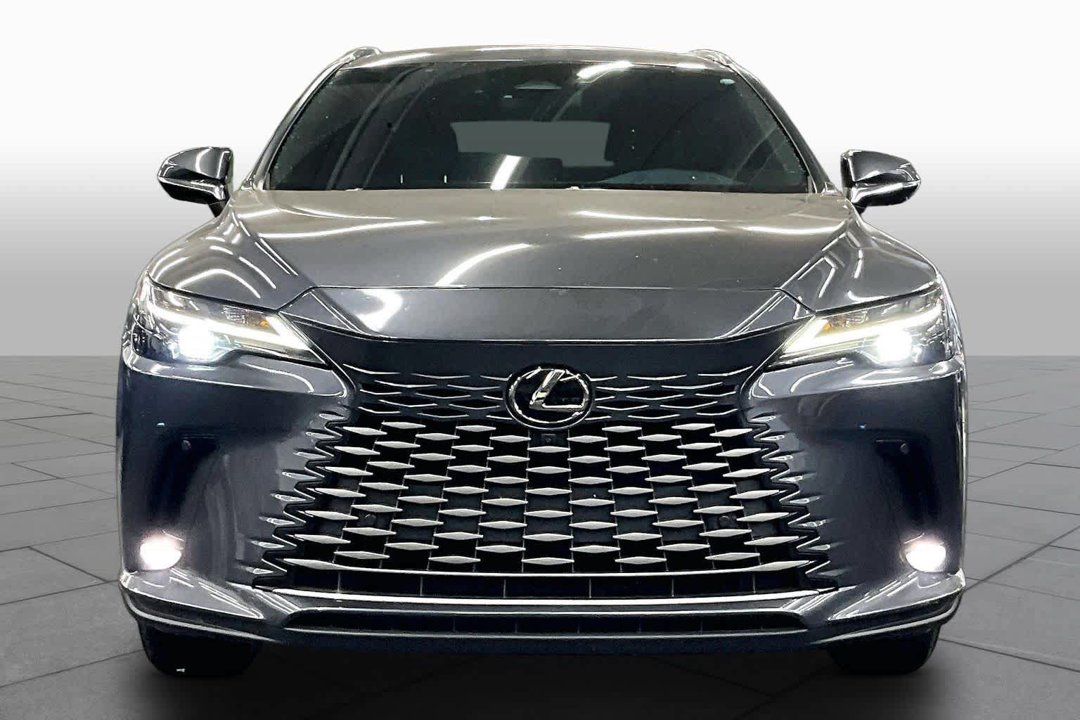 Used 2025 Lexus RX 350 w/ Convenience Package AWD/4WD image 4