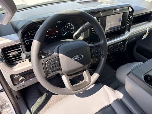 New 2025 Ford F550 4x4 Crew Cab Super Duty image 14