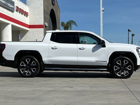 New 2025 GMC Sierra EV Denali image 8