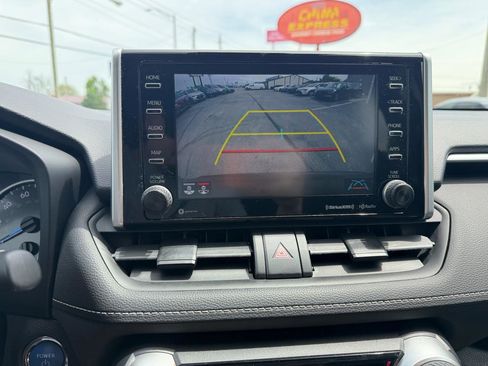 Used 2021 Toyota RAV4 XLE w/ Convenience Package AWD/4WD image 20