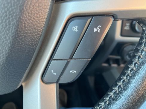 Used 2018 Ford F150 Lariat w/ Equipment Group 502A Luxury image 28