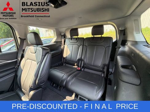 Used 2023 Jeep Grand Cherokee L Limited AWD/4WD image 39