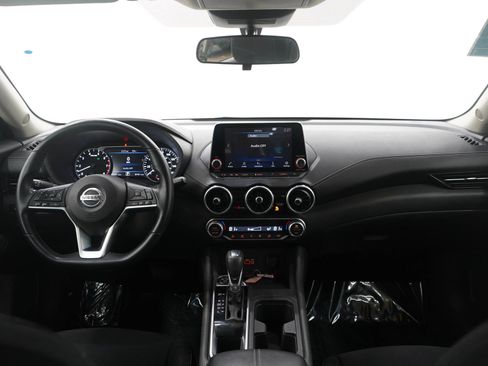 Used 2020 Nissan Sentra SV image 13