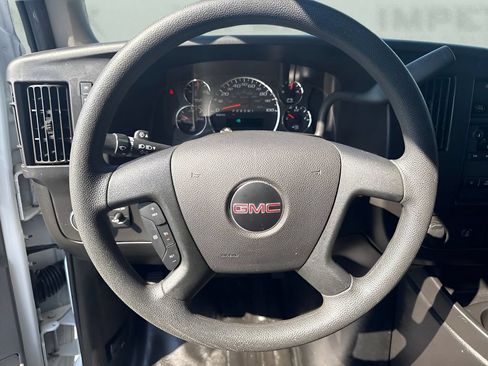 Used 2022 GMC Savana 2500 w/ Driver Convenience Package RWD image 11