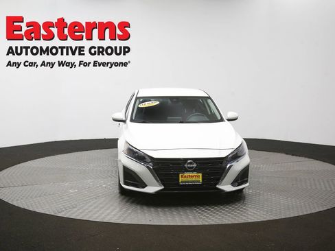 Used 2023 Nissan Altima 2.5 SV FWD image 52