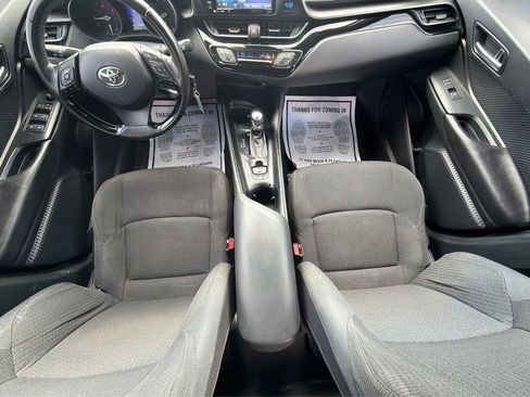 Used 2018 Toyota C-HR XLE image 14