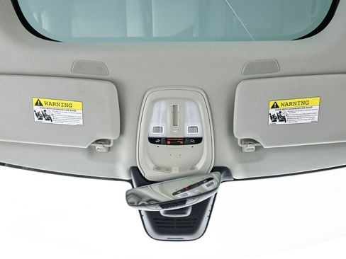 Used 2023 Volvo XC90 B6 Plus AWD/4WD image 17