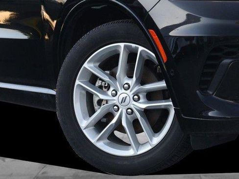 Used 2025 Dodge Durango GT AWD/4WD image 3