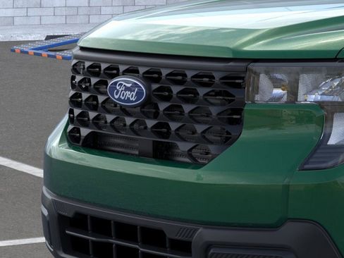 New 2025 Ford Maverick XL image 18