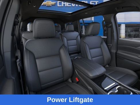 New 2026 Chevrolet Traverse LT image 17