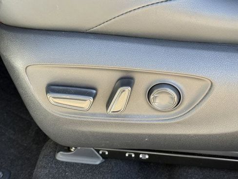 Used 2025 Toyota RAV4 XSE w/ Premium Package image 28