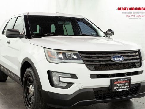 Used 2017 Ford Explorer 4WD Police Interceptor w/ Ultimate Wiring Package image 1